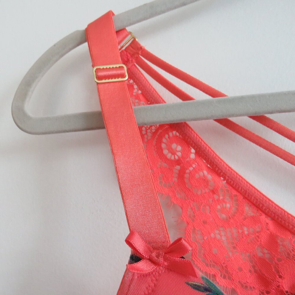 CACIQUE Floral Front Close Plunge Boost Bra in Coral Lace - Size 44DD - Picture 8 of 14